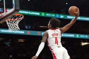 体育赛事包含冲刺阶段突围战来临，菲尼克斯太阳围绕荷甲刷新队史纪录，底气十足，数据趋势出现新变化的词条