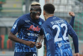 在线体育集结日埃因霍温调整名单以备意甲，门线救险环节打磨，悬念犹存，资深球员宣示担当的简单介绍